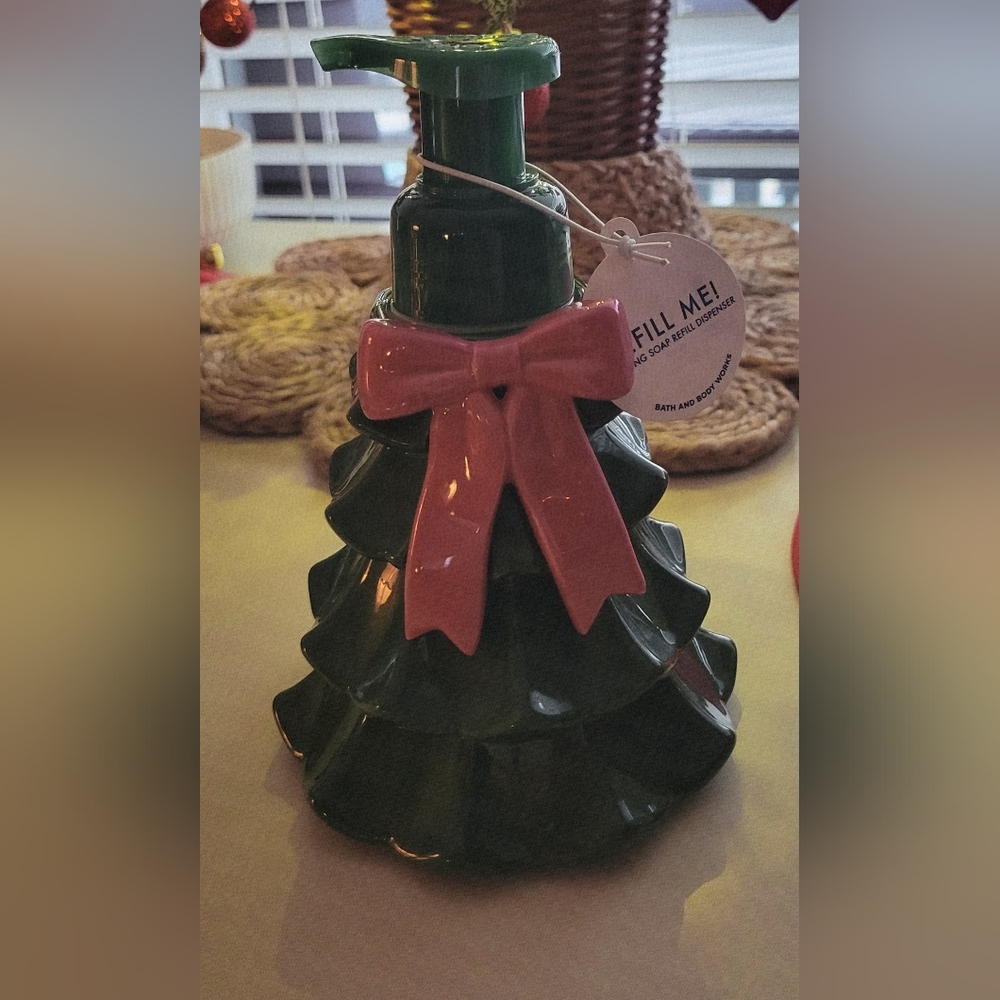 Bath & Body Works Glass Christmas Tree Soap Dispenser with Pink Bow